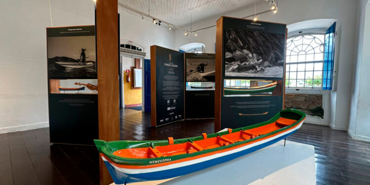 Casa da Cultura de São Sebastião recebe exposição sobre tradição da canoa caiçara