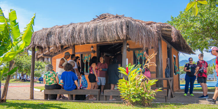 São Sebastião tem programação especial no fim de semana com Luau e homenagem ao Dia das Mulheres